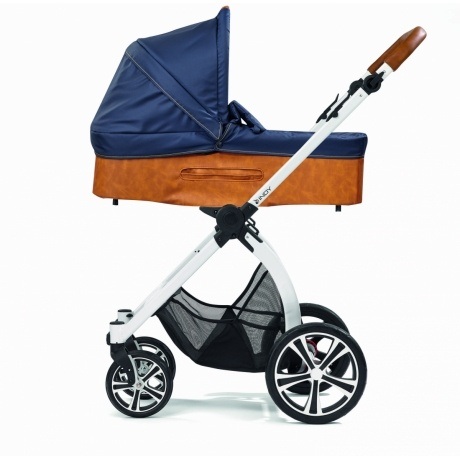 Kinderwagen + Wanne/Tragetasche 